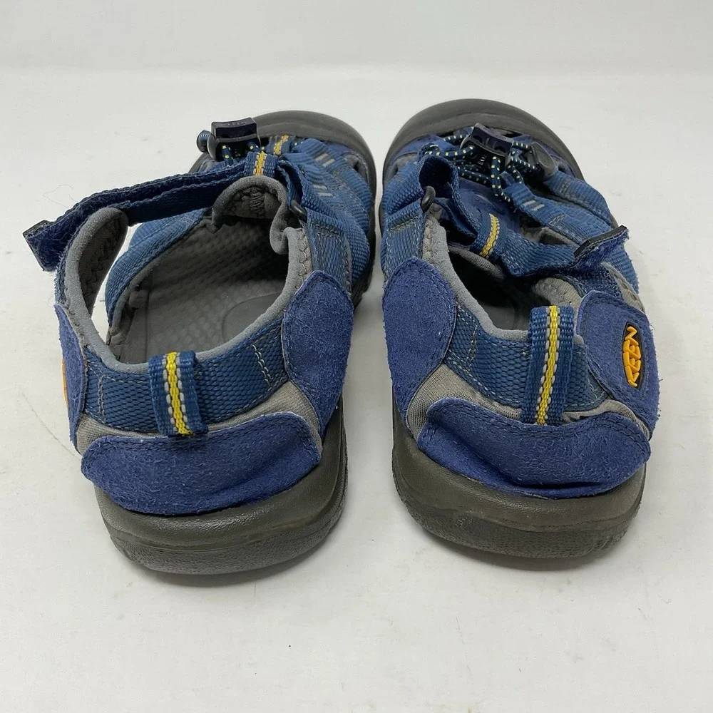 Keen Newport H2 Sandals Shoes Youth Big Kid 5 Blue Hiking Water Outdoors